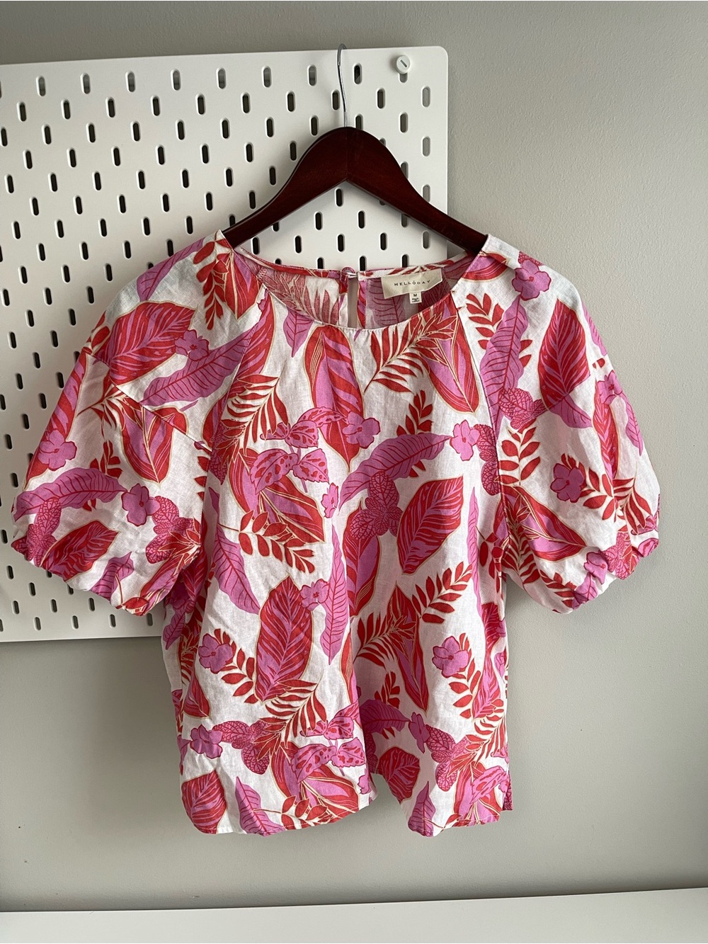Women’s Pink & Red Tropical Print Puff-Sleeve Top